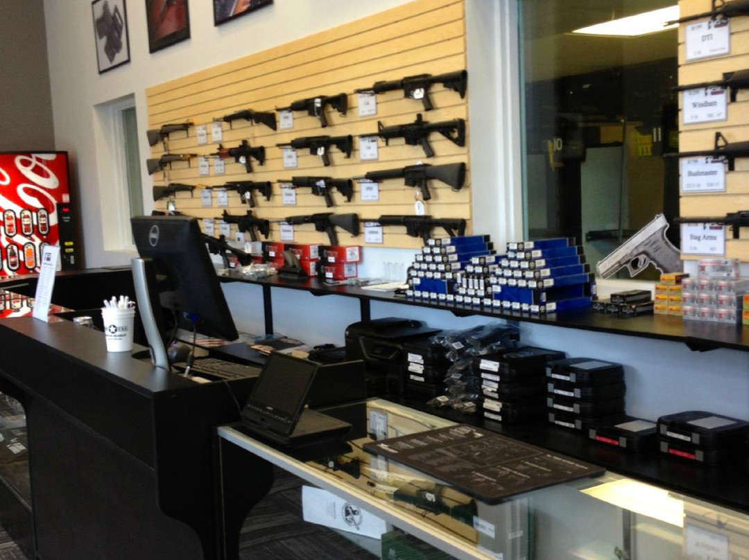 C2 Tactical-坦佩必去景点