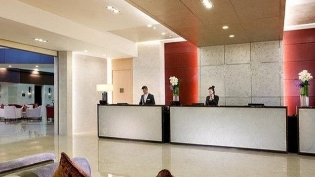 上海夏阳湖皇冠假日酒店主图