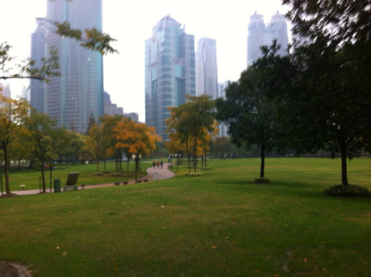 陆家嘴中心绿地-上海市必去景点