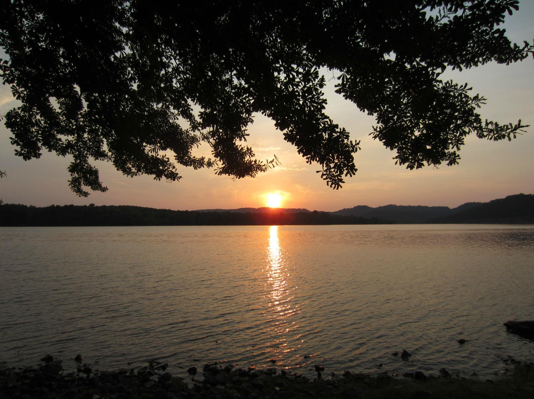 Defeated Creek Marina & Resort