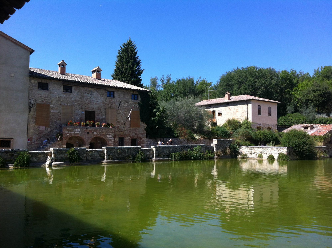 巴尼奥维诺尼旅游景点-Librorcia Bagno Vignoni
