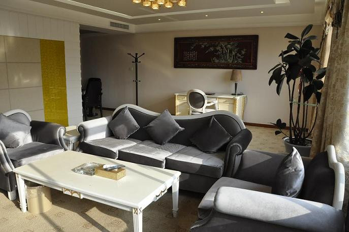 华天电子宾馆主图