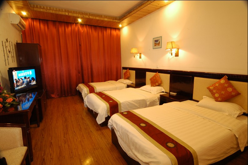 般若·莲客栈主图