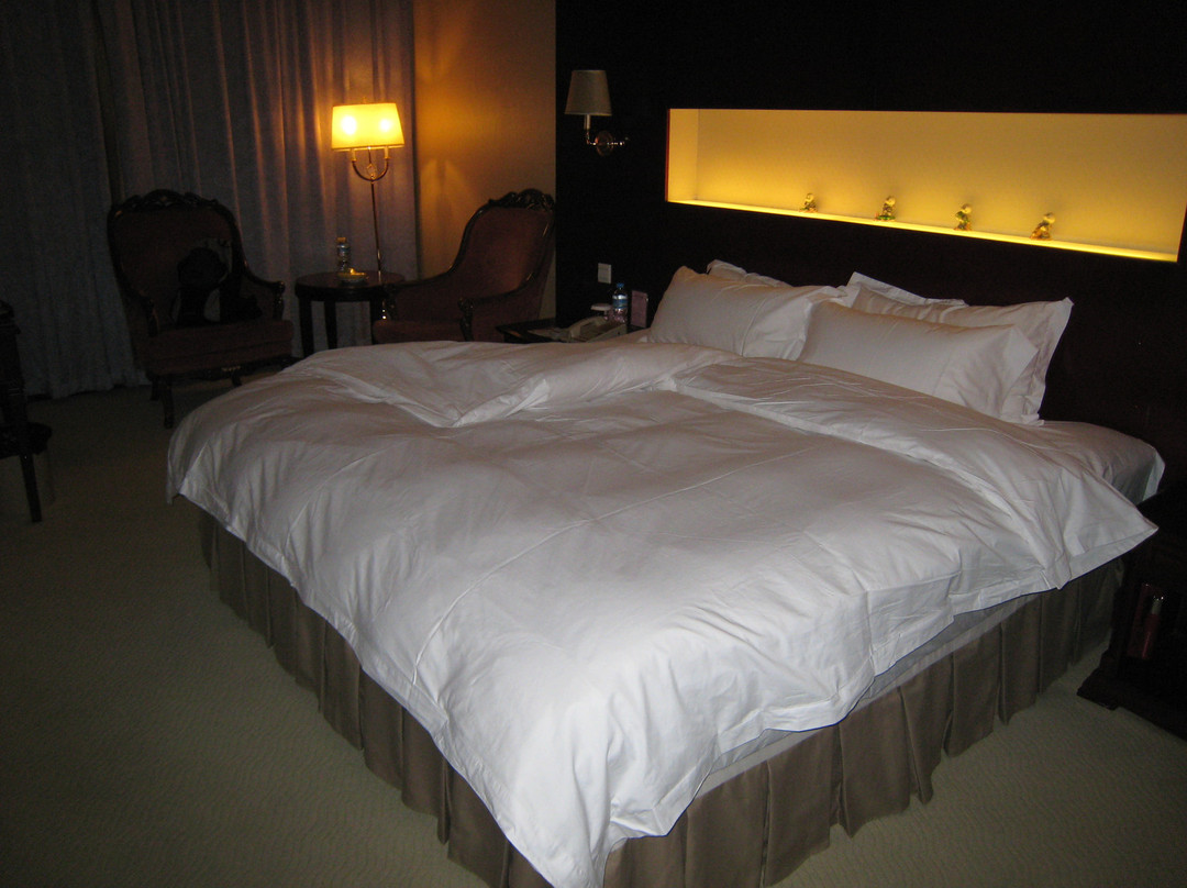 襄樊城市名人酒店航空路店主图