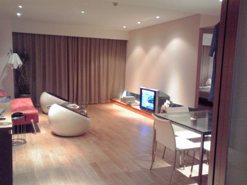 广州南沙珠江三角洲世贸中心大厦主图