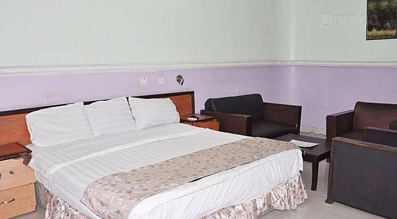 Rochester Garden Hotel