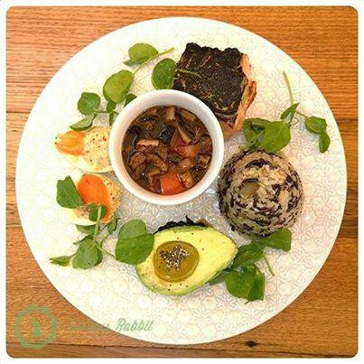 Hampton餐馆和美食-Cornerstone & Co.