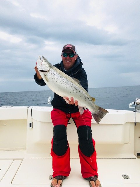 Nick Nault's Guide Service-斯特金贝必去景点