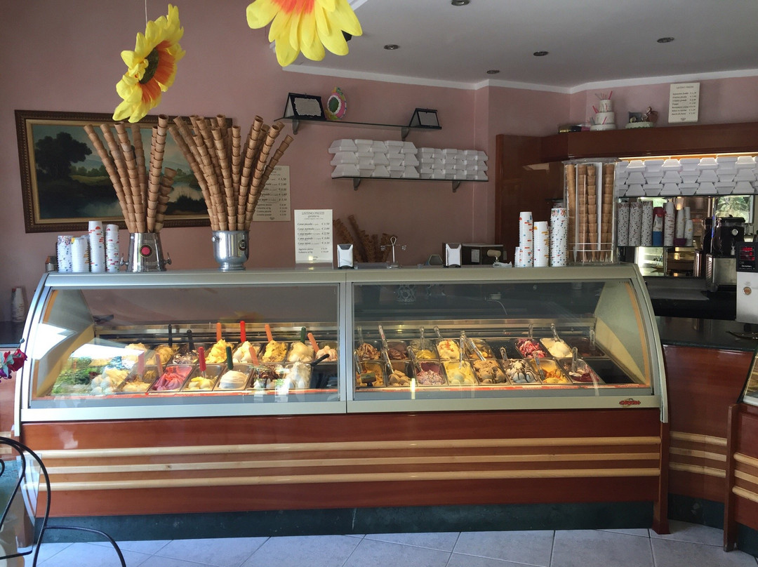 Lavello餐馆和美食-Pasticceria Di Rienzo