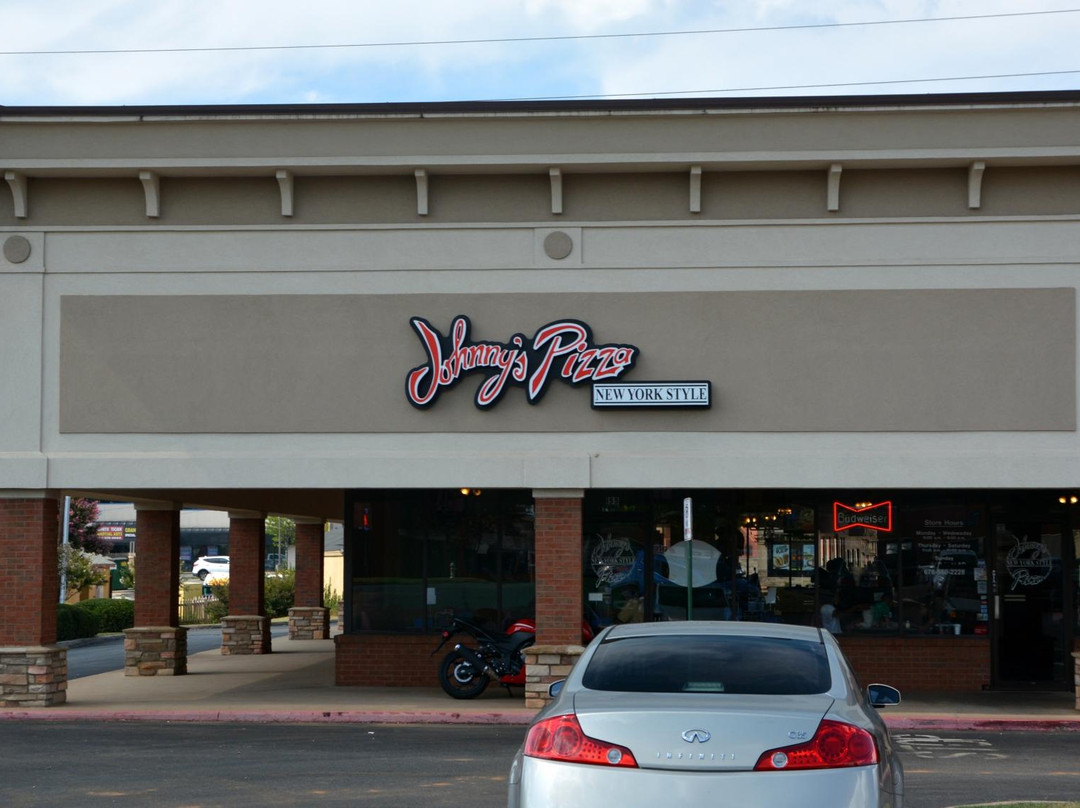 Johnny's New York Style Pizza