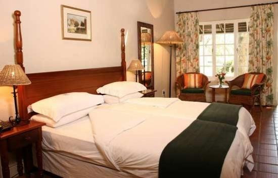 Straightway Head Country Hotel