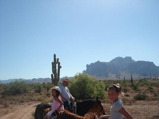 OK Corral-Apache Junction必去景点