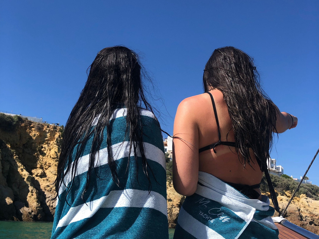 Mr. Cliff Yachts-维拉摩拉必去景点