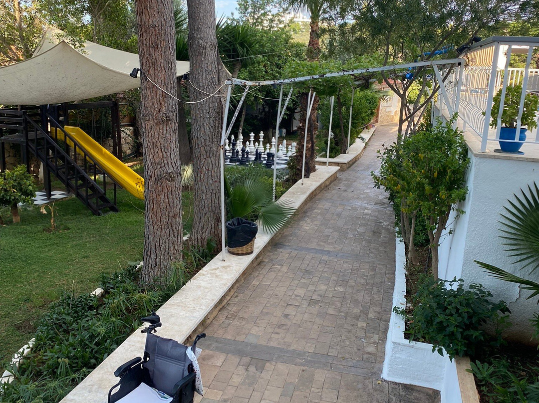 Golden Lighthouse Hotel主图