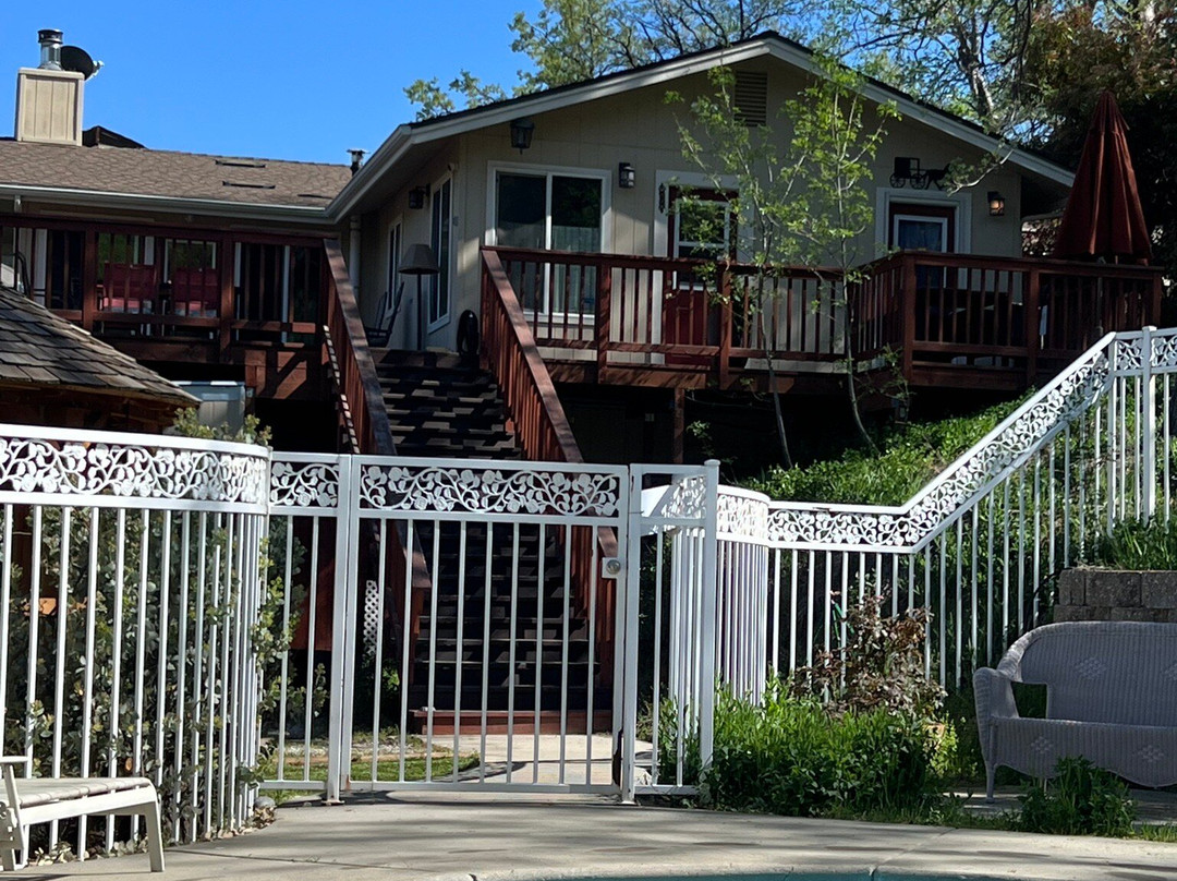 玫瑰苗圃酒店主图