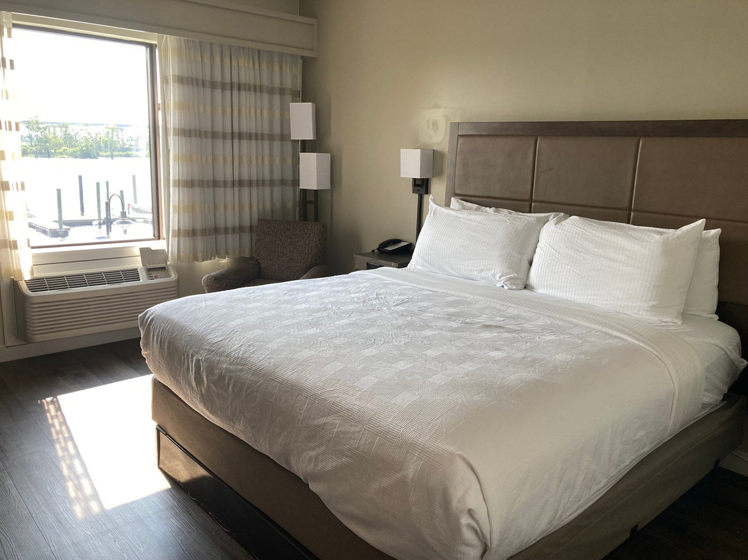 Best Western Plus Coastline Inn主图