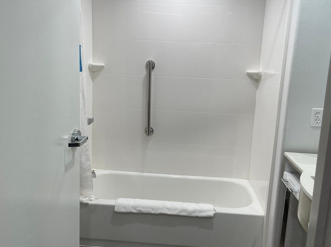 布朗伍德希尔顿恒庭酒店主图