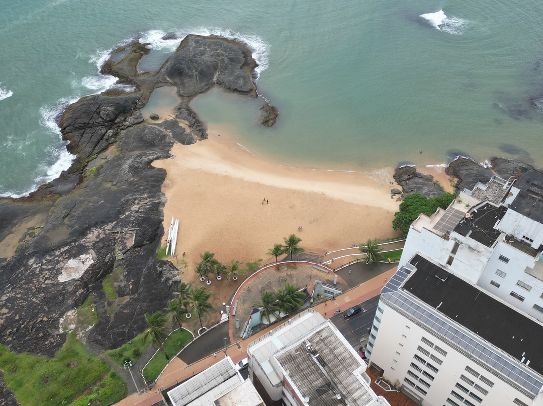 Praia dos Namorados景点图片