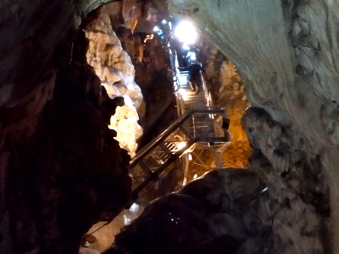 Grotta di Monte Cucco-Costacciaro必去景点