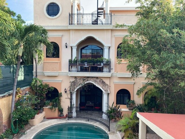 Loro de Oro Inn主图