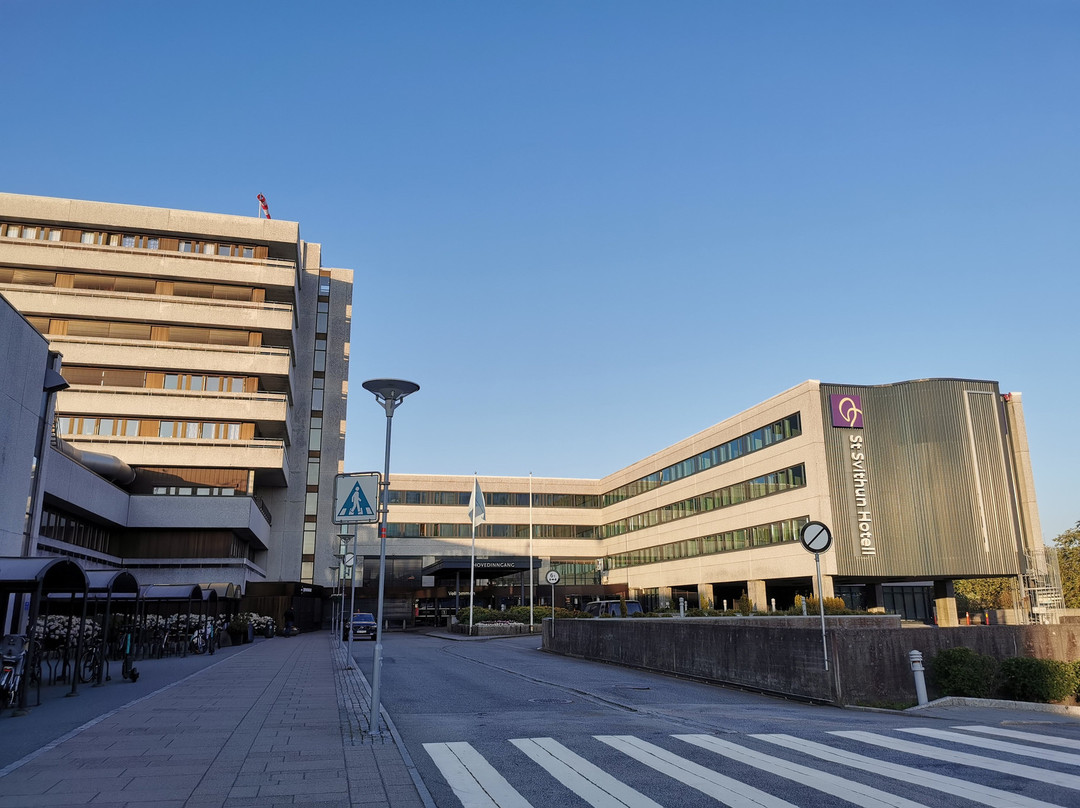 冠酒店集团主图