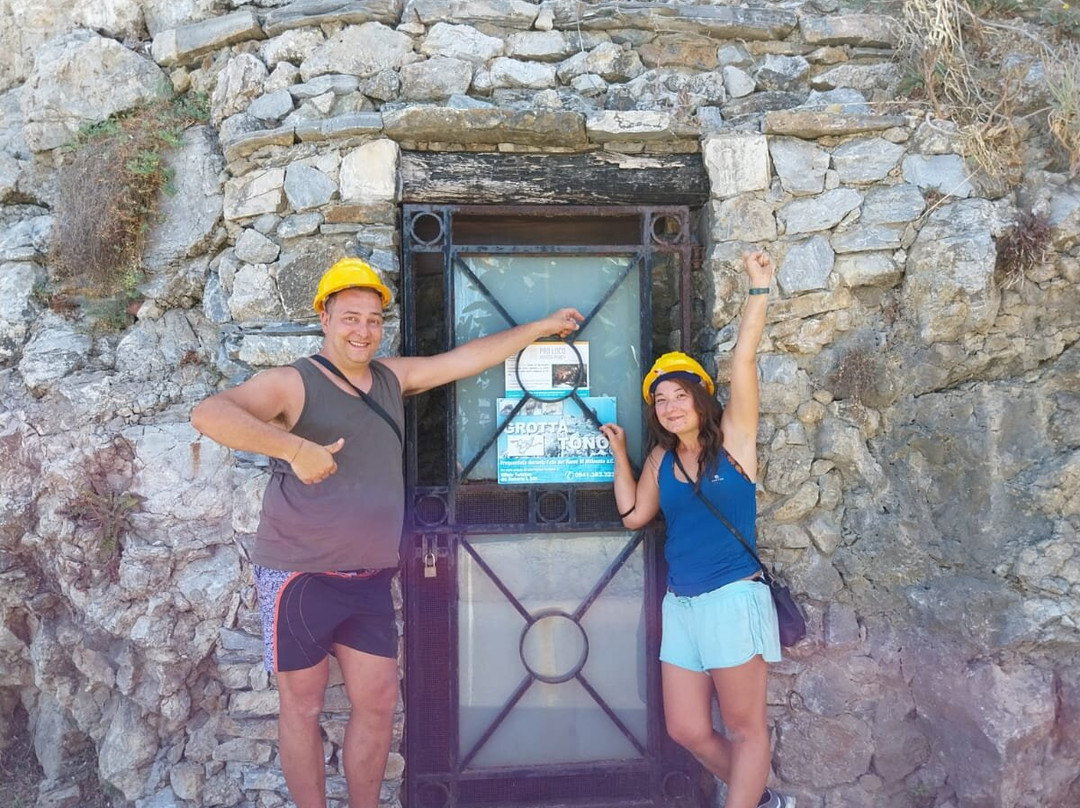 Grotta del Tono景点图片