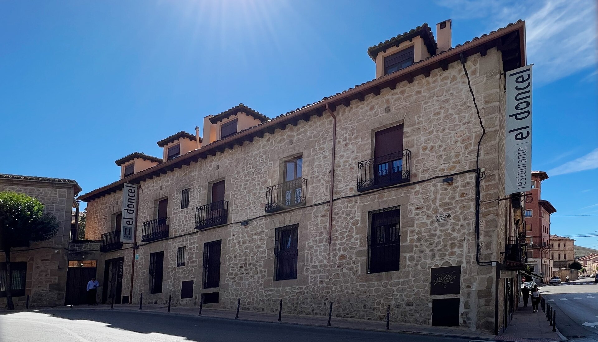 Hotel El Doncel-官方