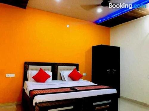 Super OYO Knight Inn