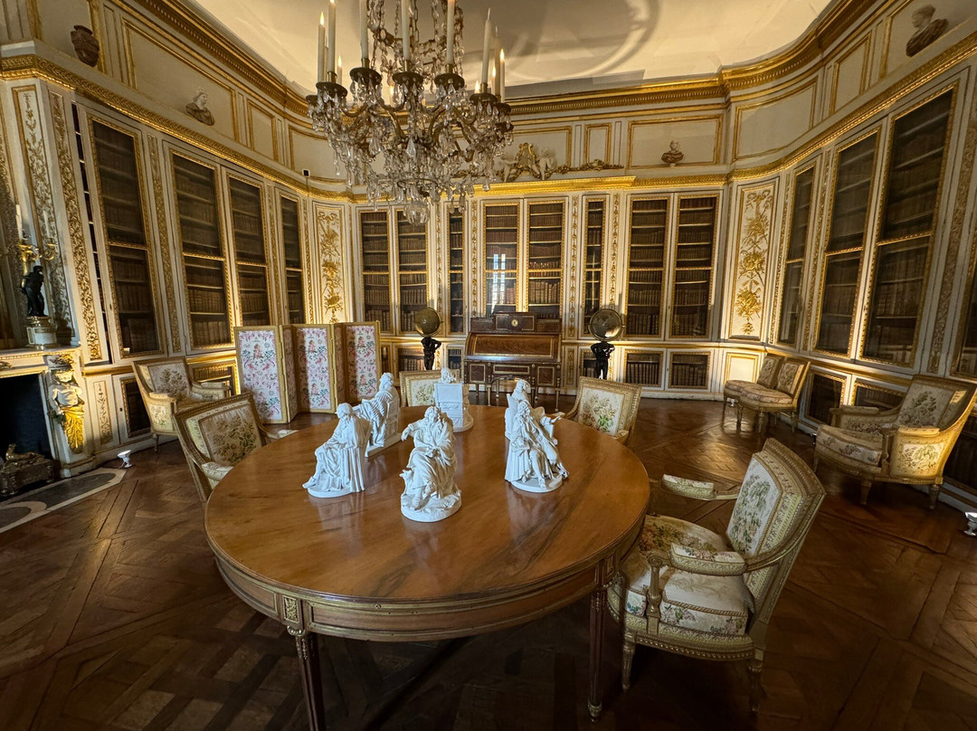 LivTours Versailles景点图片