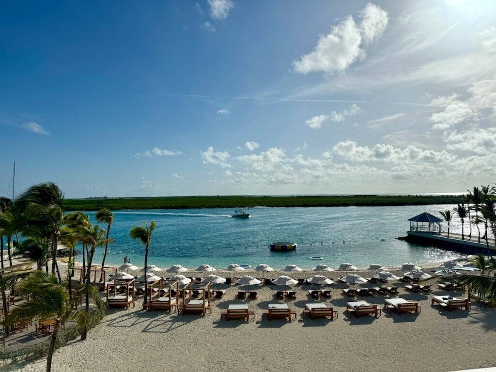 Blue Haven Resort主图