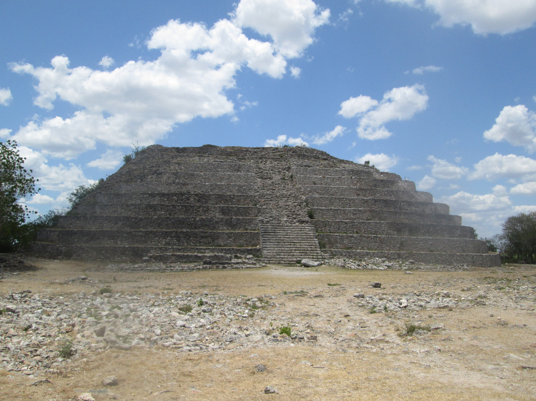 Piramide de Kinich Kak Moo景点图片