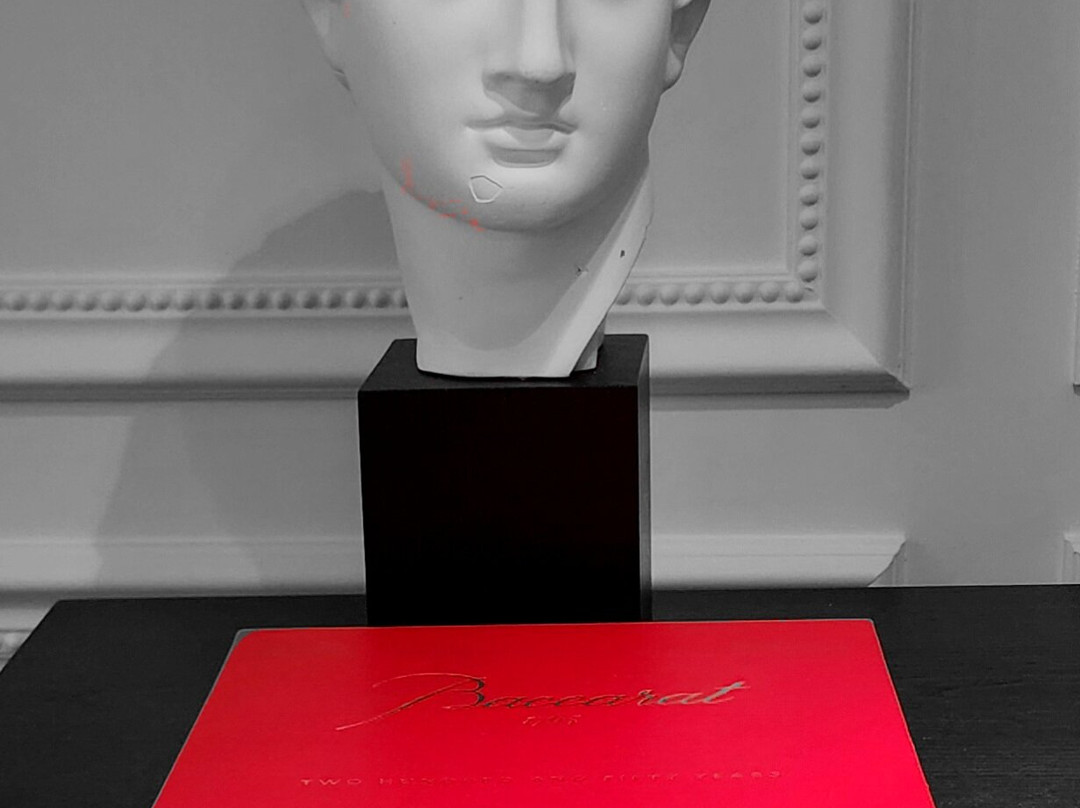 纽约巴卡拉酒店及公寓主图