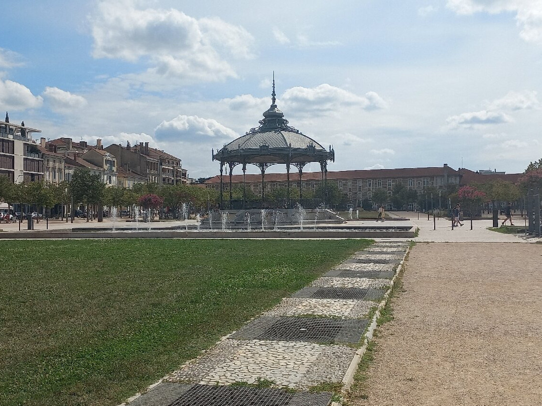 Champ de Mars景点图片