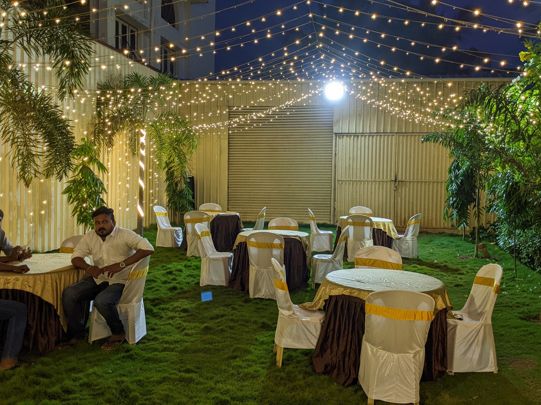 Hotel The Chiraag Inn主图