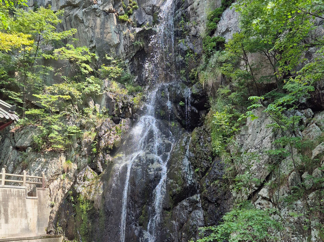Hongnyongsa Temple-梁山市必去景点