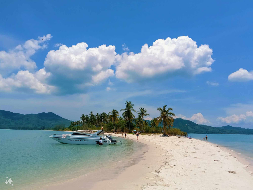 Laem Haad Beach景点图片