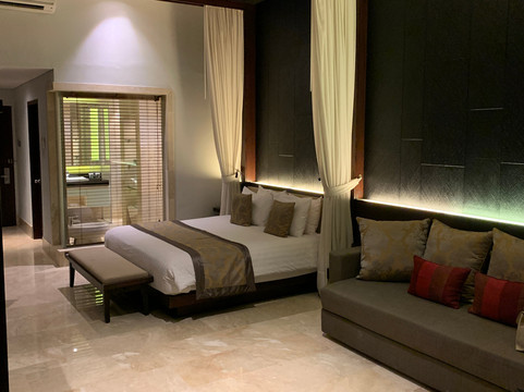 普日山特拉安海滩度假村及水疗中心主图