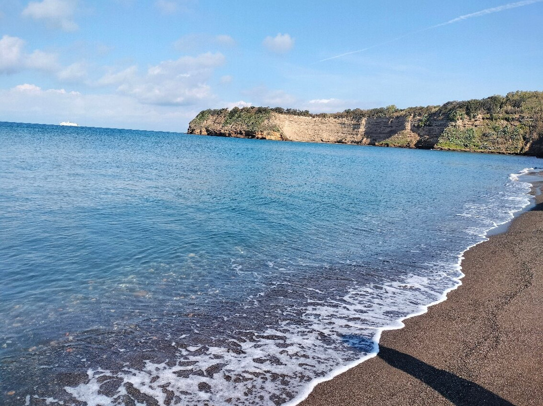 Faraglioni E Spiaggia景点图片