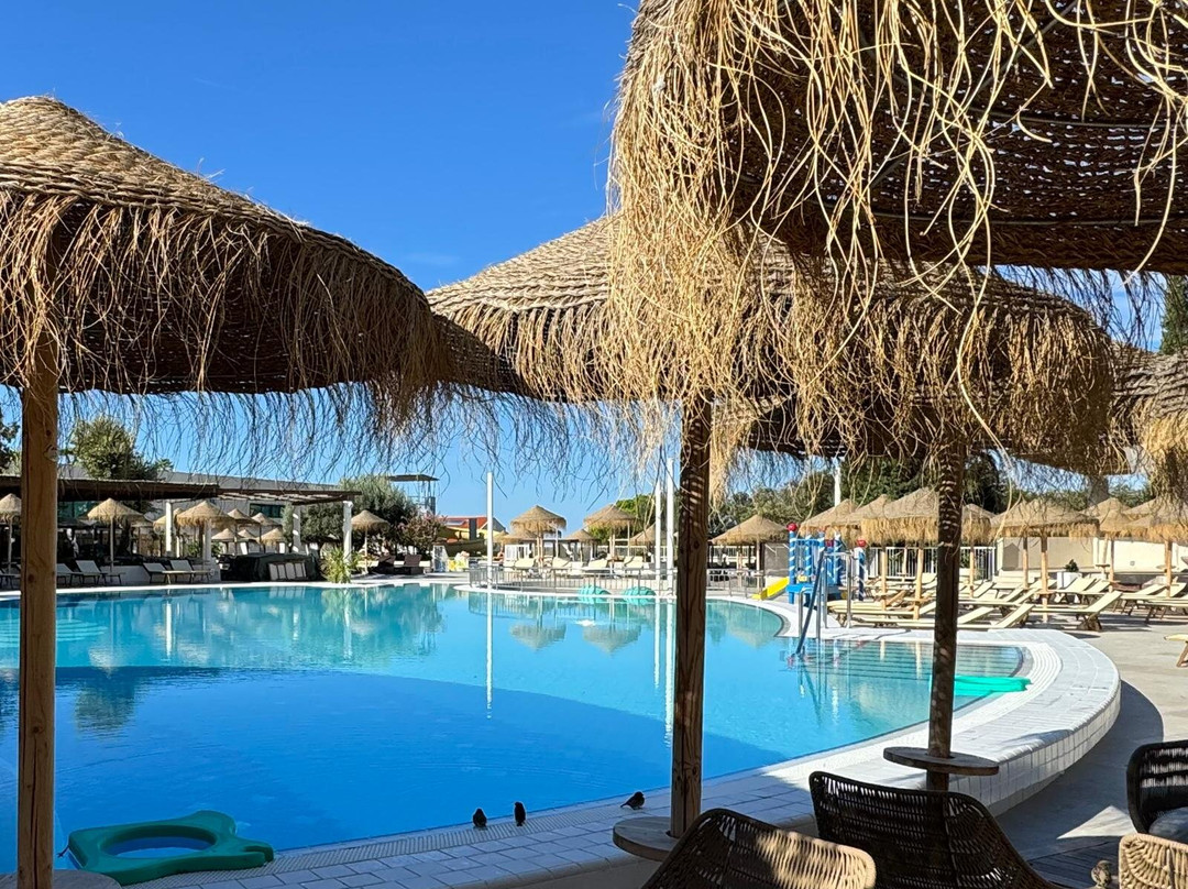 贴瑞纳酒店主图