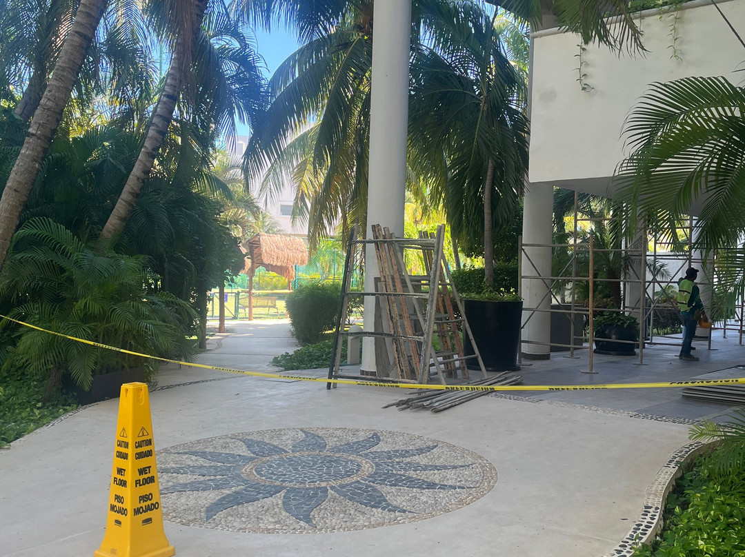 卡里斯玛阿祖尔森撒特瑞全包式酒店主图