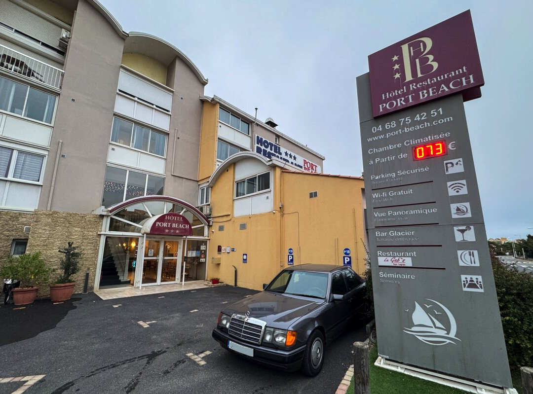 Hotel Port Beach主图