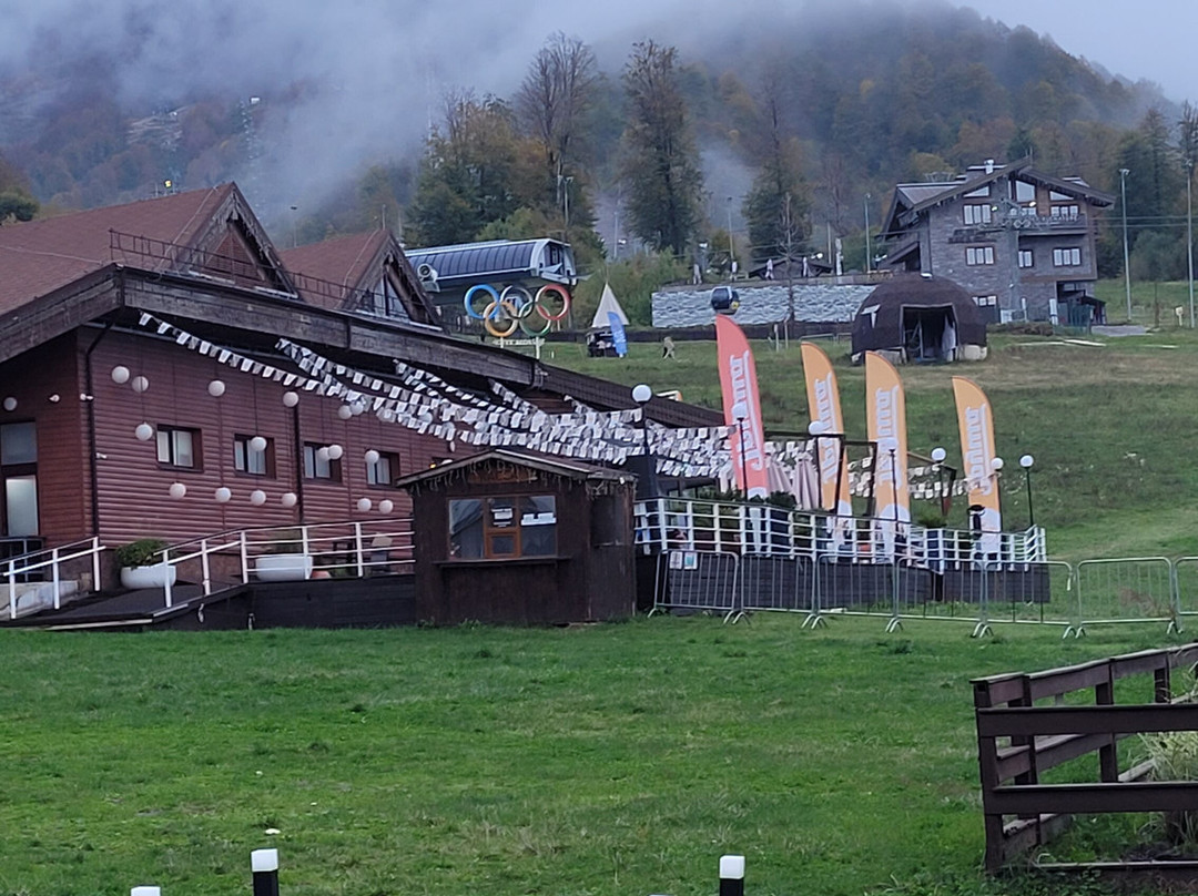Ski Inn Spa Hotel主图