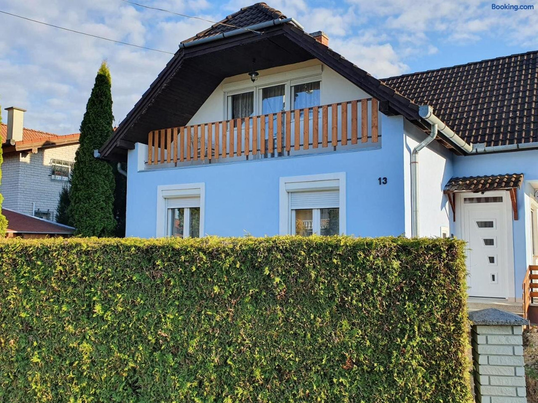 Szekreny Apartman