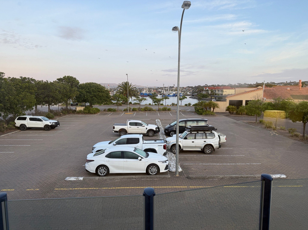 The Marina Hotel主图