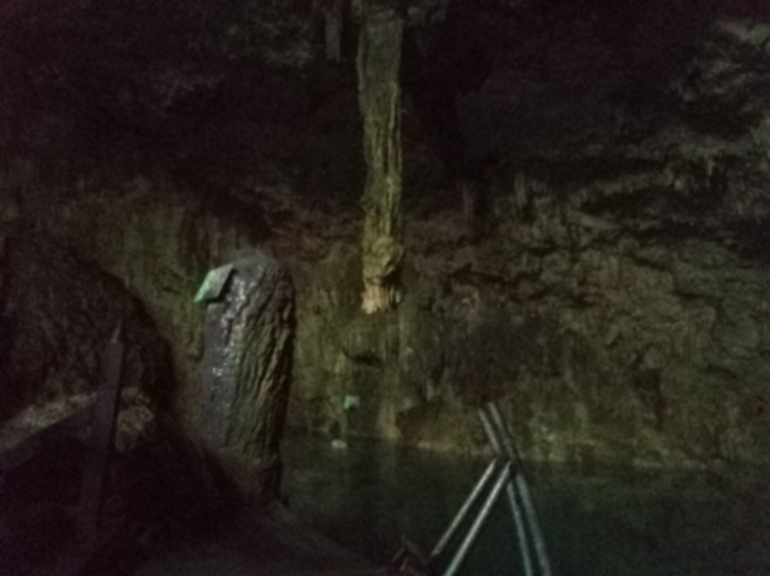 Cueva Saturno景点图片