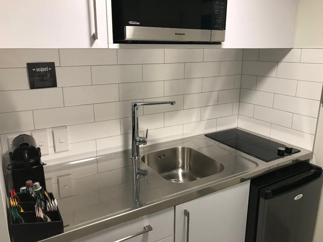 Sojourn Apartment Hotel - Ghuznee-客卧