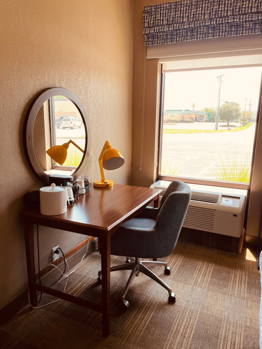 希尔顿欢朋酒店-卡罗尔顿-客卧