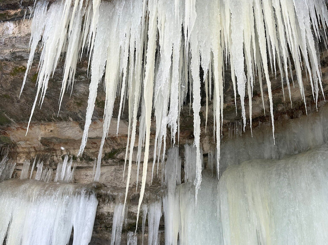 Eben Ice Caves and Canyon Falls & Gorge景点图片