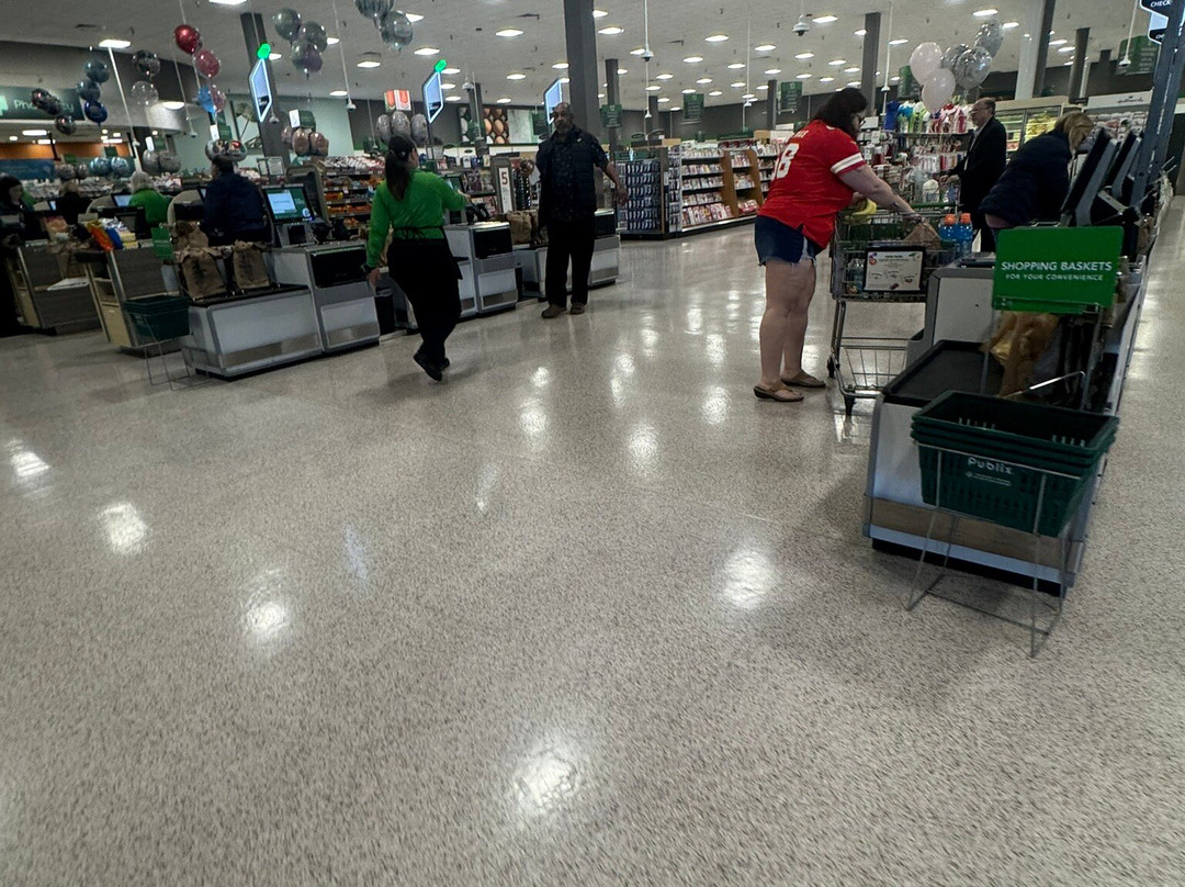 Publix Super Market At East Bay Plaza