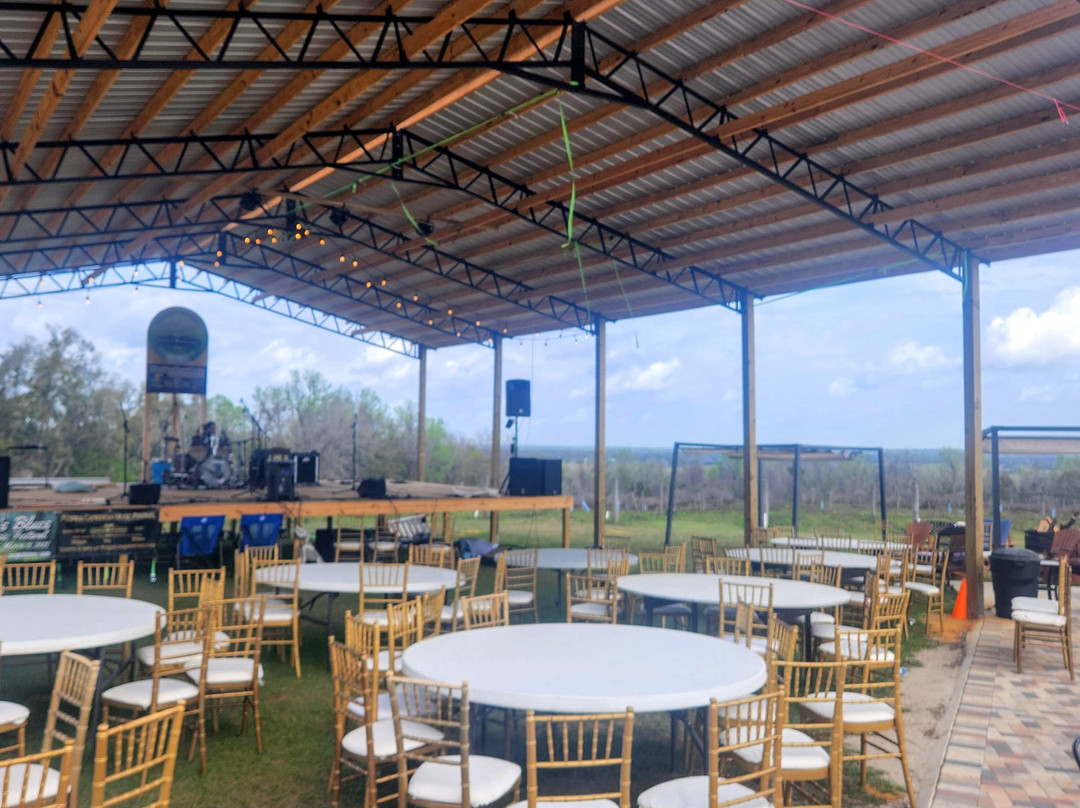 Sparacia Witherell Family Winery & Vineyard景点图片
